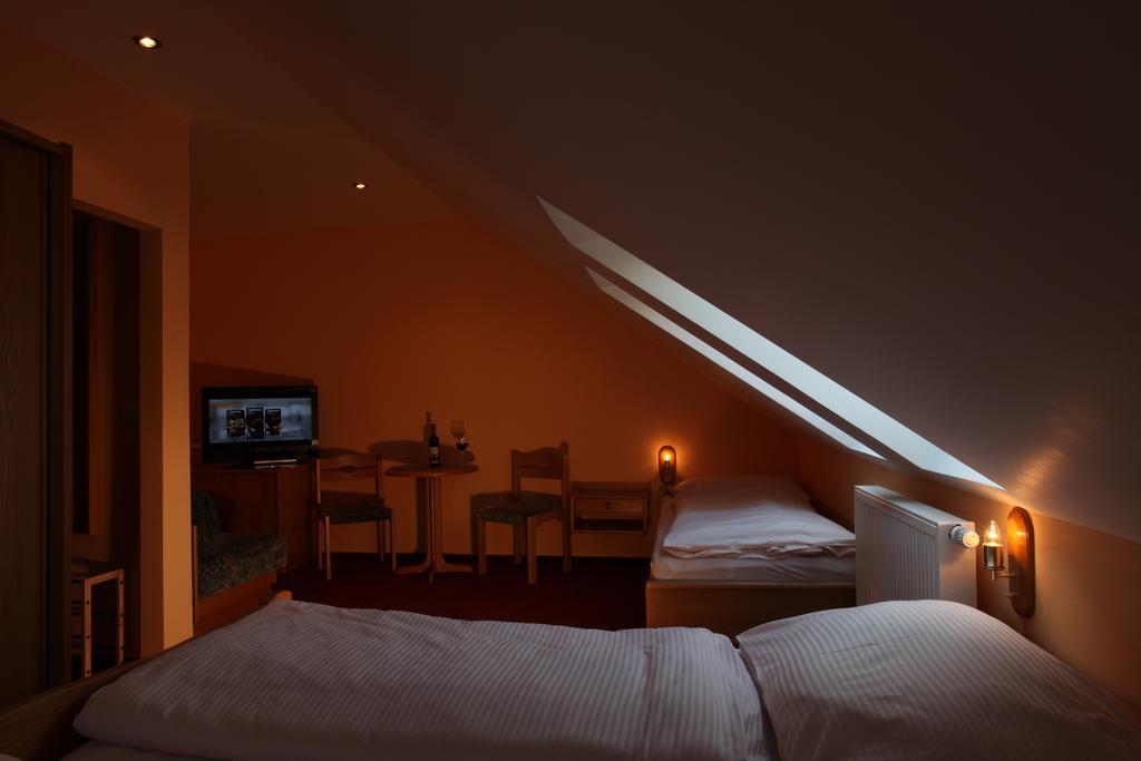 Wellness Hotel Marlin Nová Pec Chambre photo